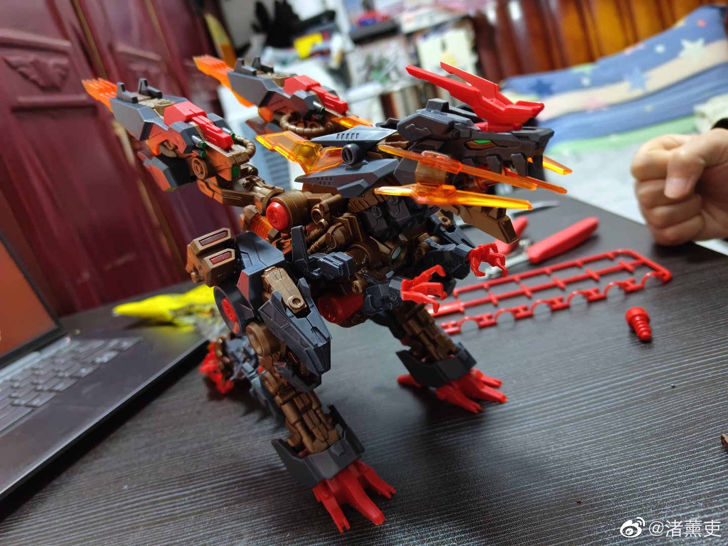 New Sun Queen Assemble Toy Mod - огляд і ціна Model Kit Zoid