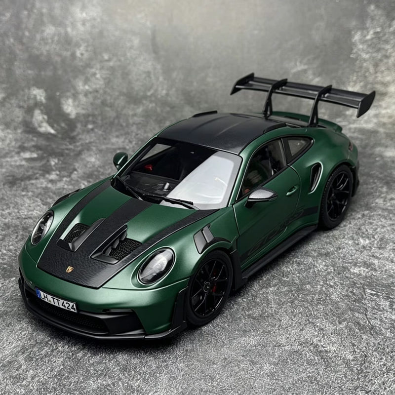 1:36 Porsche 911 992 GT3 RS Al - огляд і ціна Model Kit Porsche 911