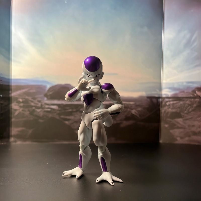 Original Bandai S.H.Figuarts D - огляд і ціна Model Kit Frieza